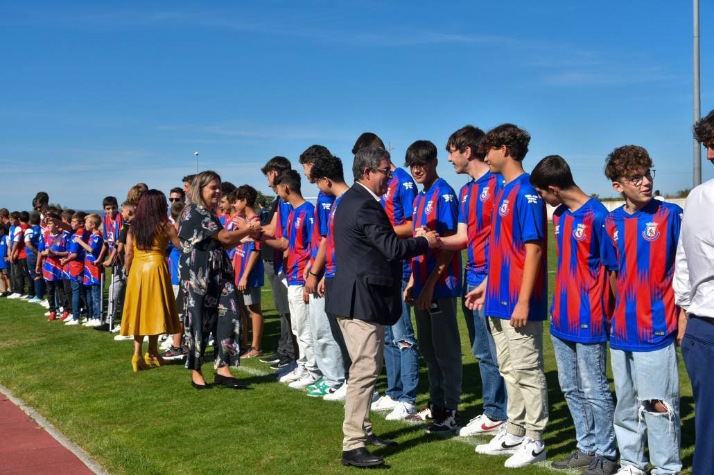9 3